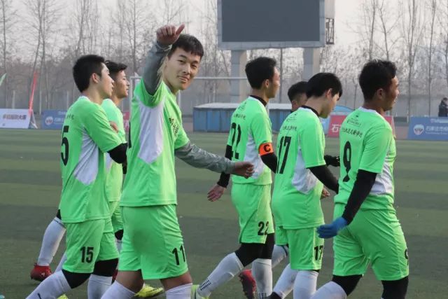 东欧72分独行侠4-1淘汰森林狼 东契奇西决MVP