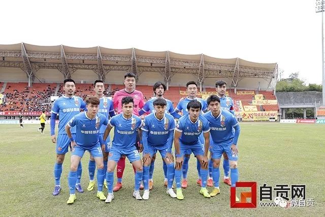 32岁妖卫4年4500万提前续约 季后赛场均12+3+5